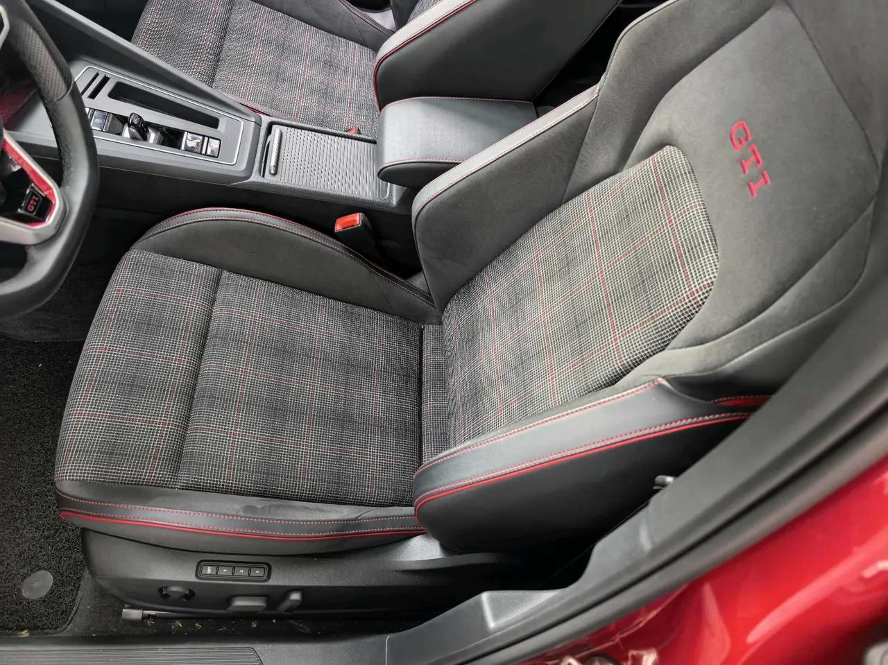 Volkswagen 2025 Golf GTI 2.0TSI 380TSI Automatic 8