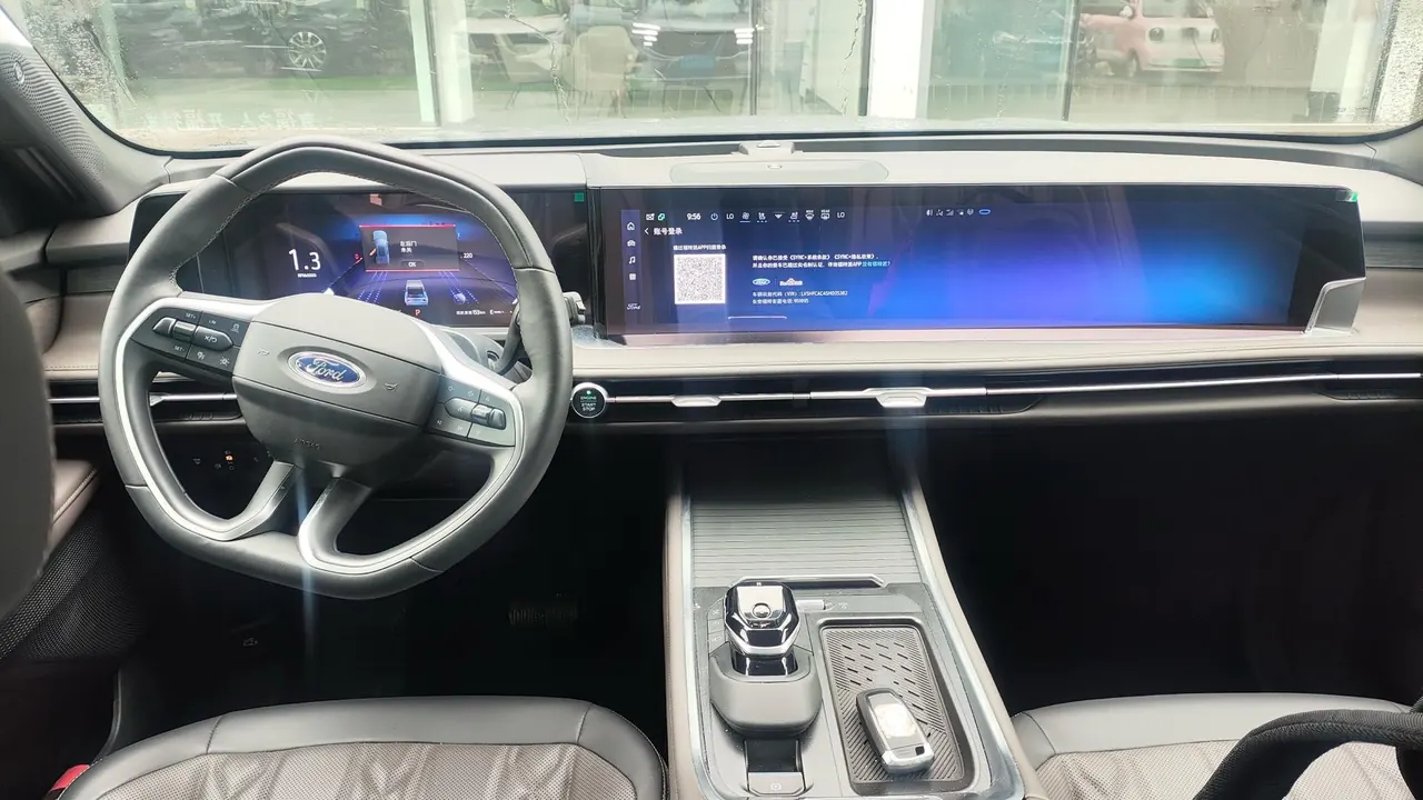 Ford 2025 Ruijie L 2.0T EcoBoost four-wheel drive 7-seat extreme automatic gear 5