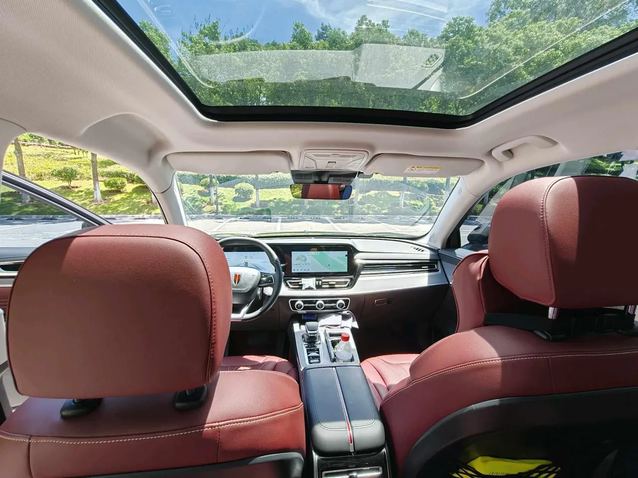 HongQi 2025 HS5 2.0T Two-Drive Flag Enjoy Pro Edition Automatic Gear 7
