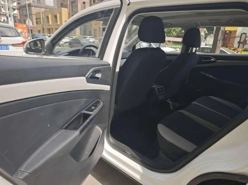 Jetta 2023 Jetta VS7 1.4T 280TSI Enterprising Edition Automatic Gear 4