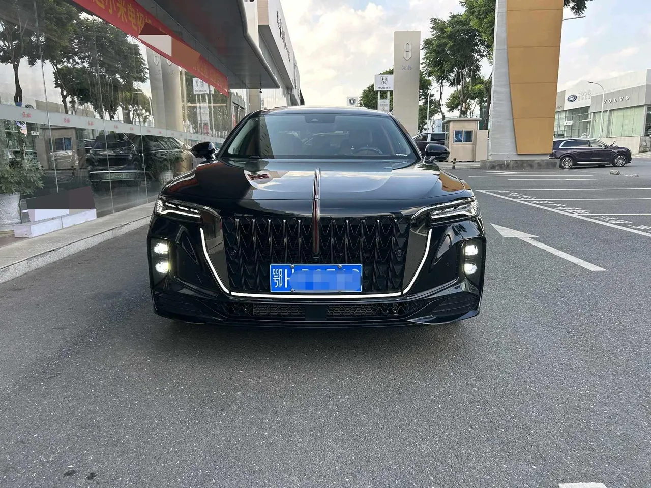 HongQi 2025 H9 48V 2.0T two-wheel drive flag smooth private fashion version 5 automatic gear 7