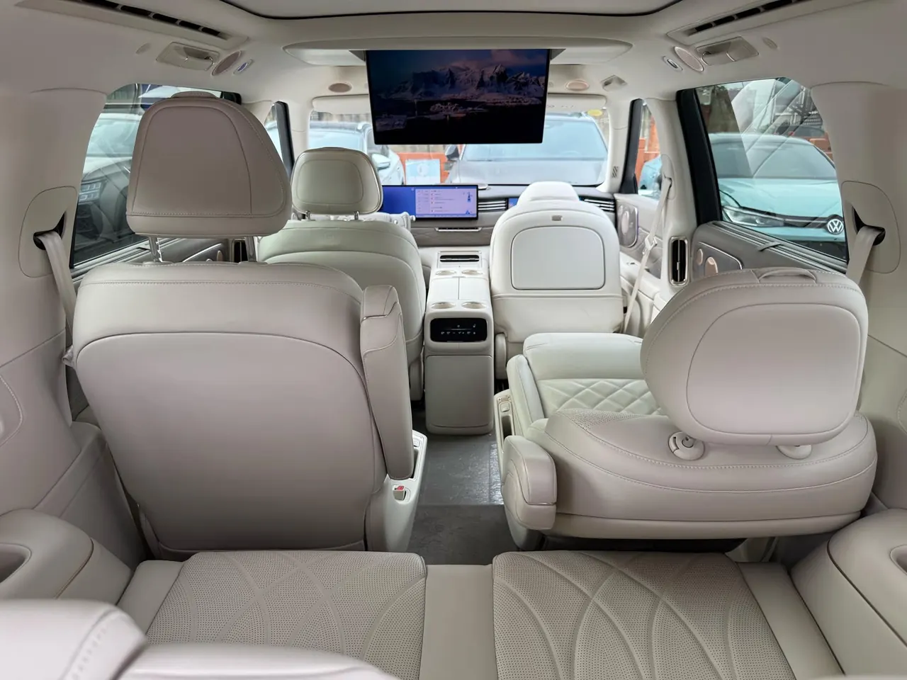 IM 2026 IM LS9 52 Ultra Automatic 4