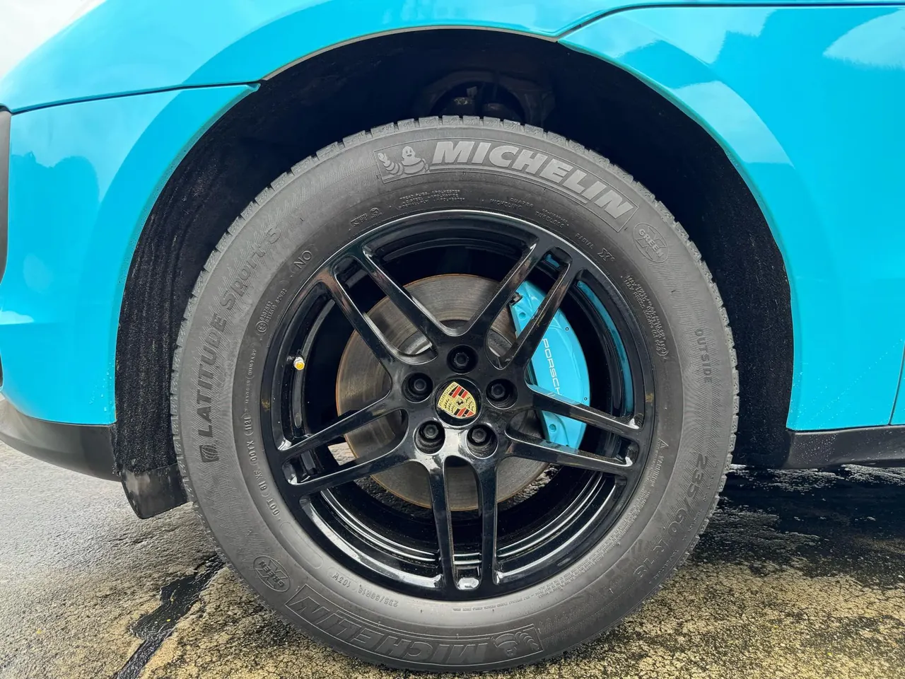 Porsche Macan (Imported) 2022 Macan 2.0T Automatic Gear 17