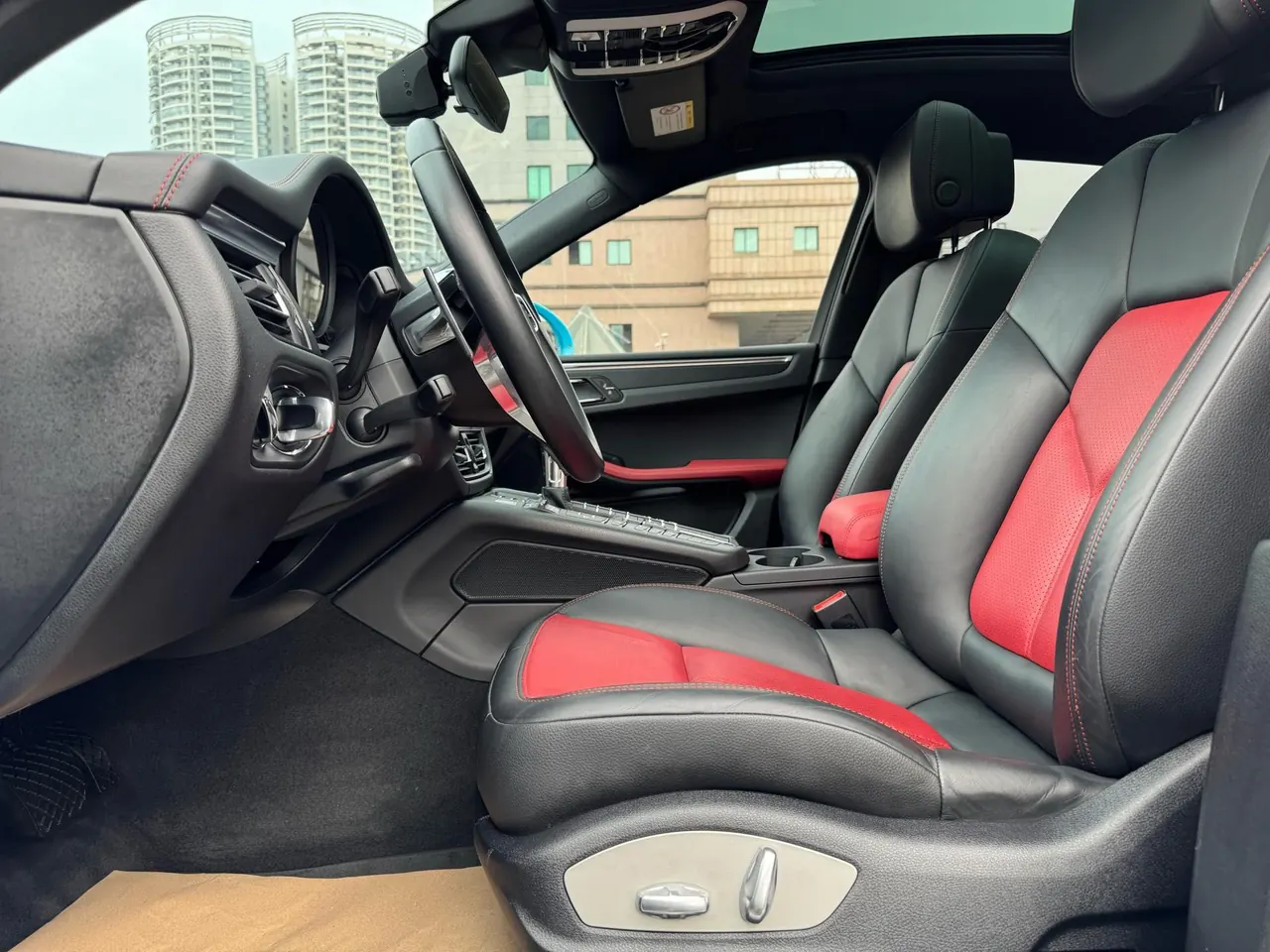 Porsche Macan (Imported) 2022 Macan 2.0T Automatic Gear 4