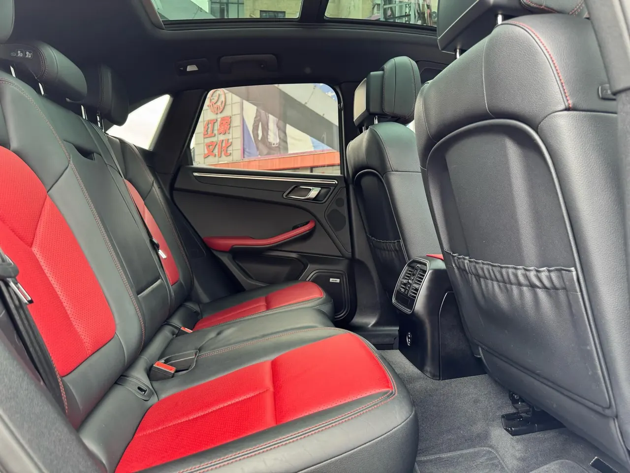 Porsche Macan (Imported) 2022 Macan 2.0T Automatic Gear 9