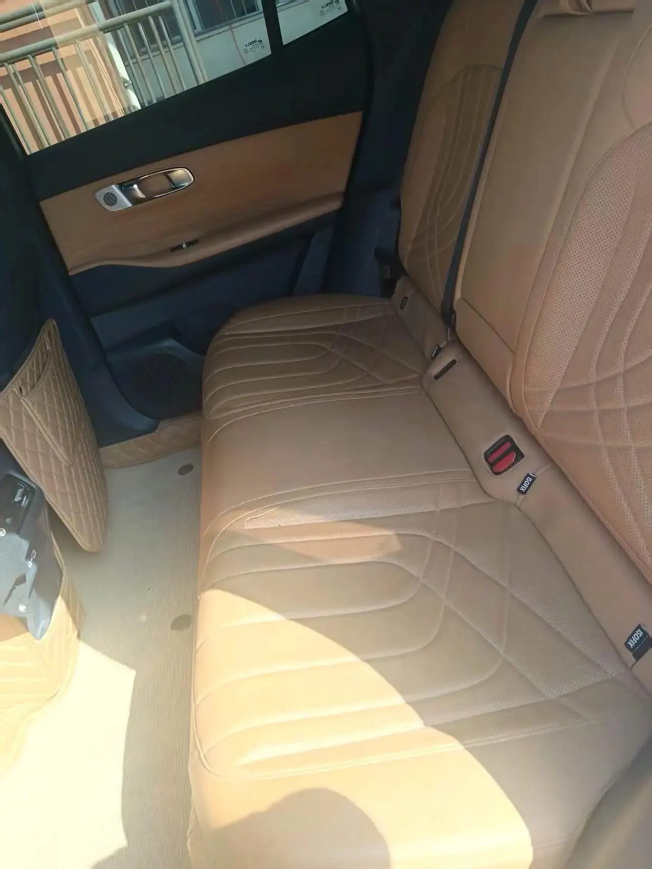 Geely Galaxy 2025 Starship 7 EM-i 1.5 120km Discovery Edition Automatic Gear 3