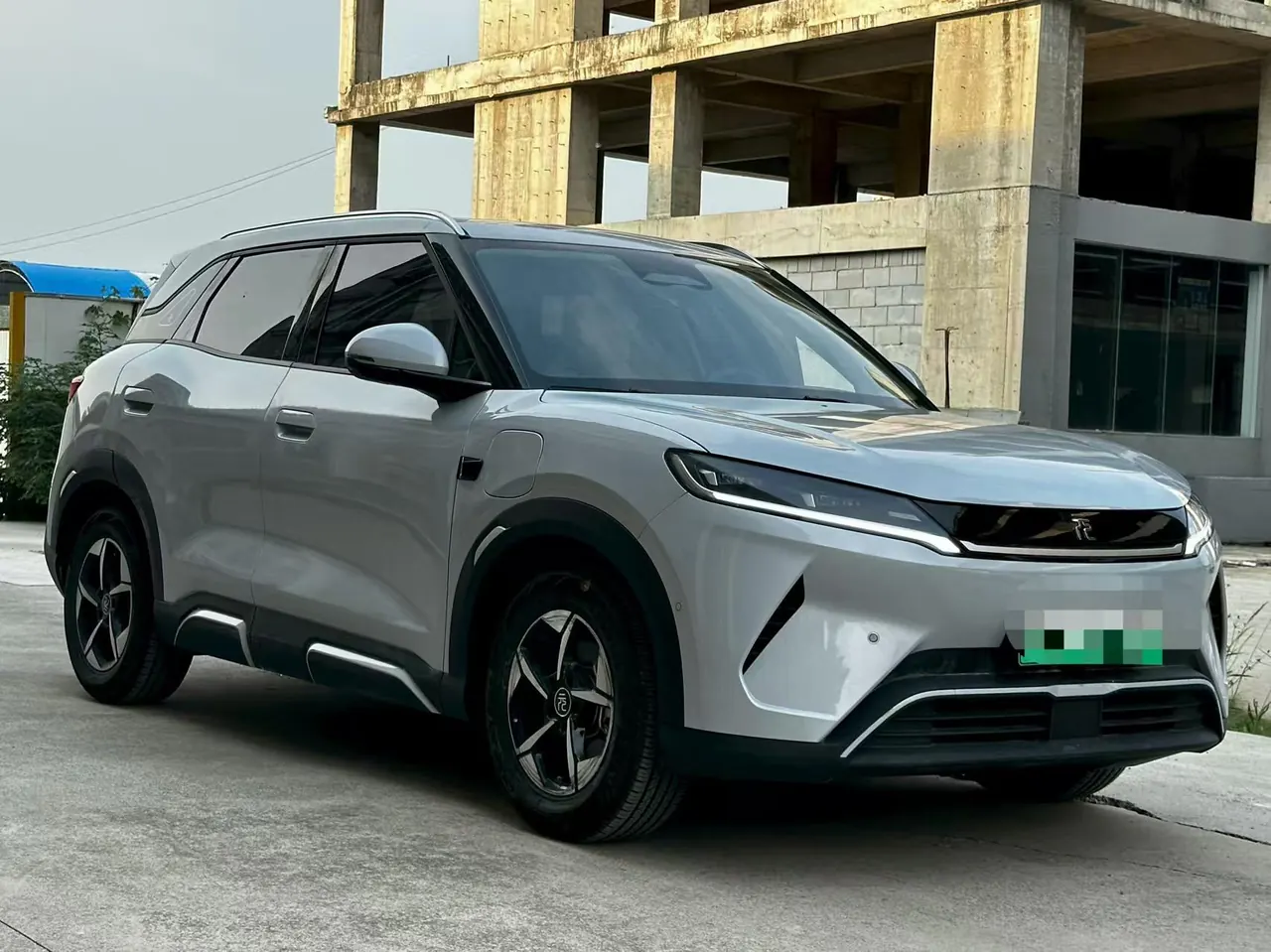 BYD 2024 Yuan UP 401KM Exceed Automatic Gear 3
