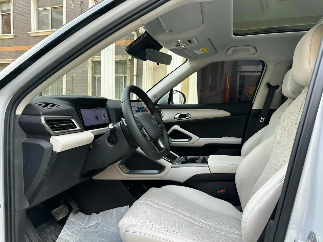 BYD 2024 Yuan UP 401KM Exceed Automatic Gear 4