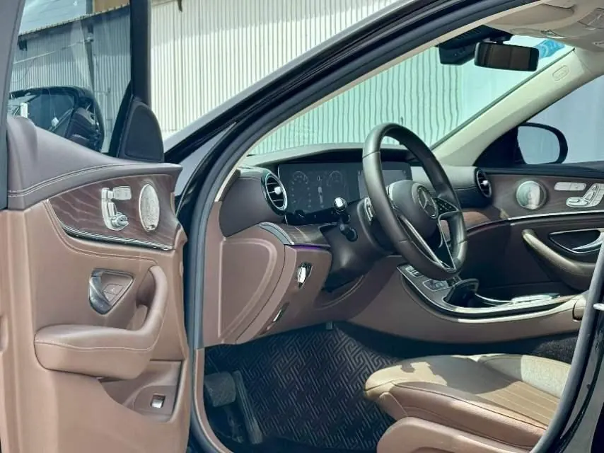 Mercedes Benz E Class 2023 E 300 L 2.0T Luxury Automatic Gear 4
