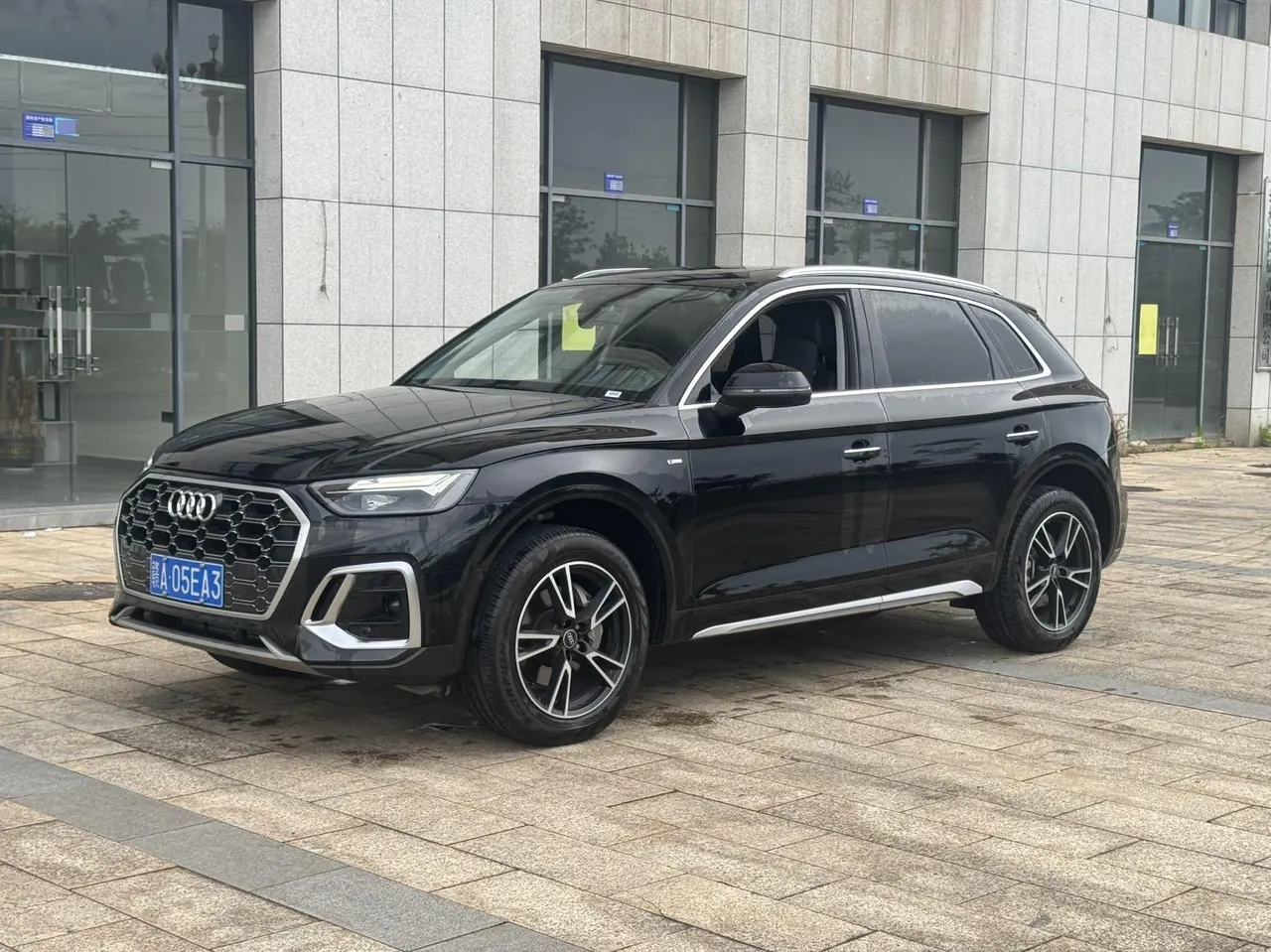 Open image lightbox: Audi 2025 Q5L 2.0TFSI 40TFSI Fashion Dynamic Automatic