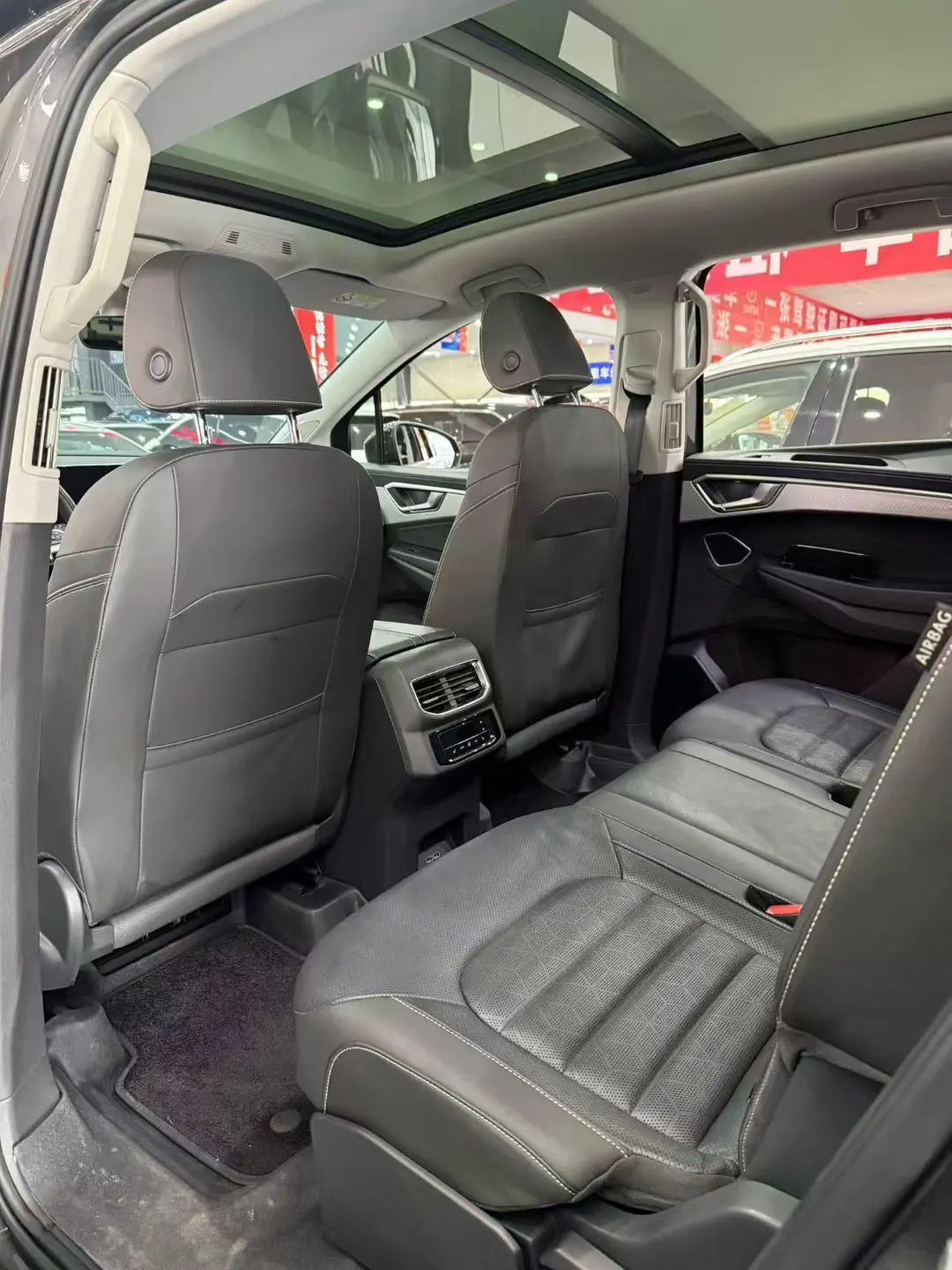 Volkswagen 2022 model range 2.0TSI 380TSI four-wheel drive luxury version Pro7 automatic gear 4