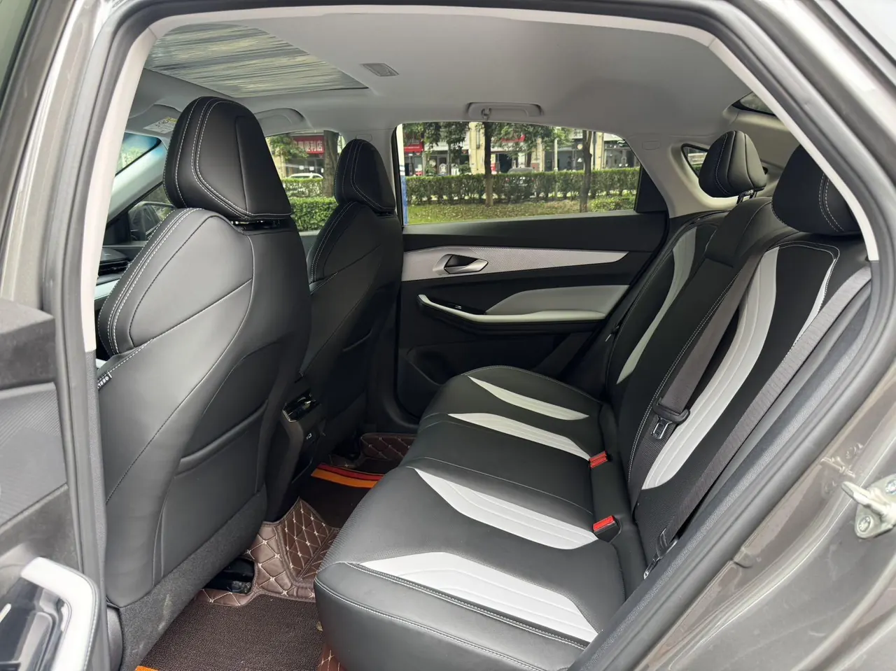Geely 2023 Emgrand-Sanxiang 1.5 Stepless Champion Flagship Automatic Gear 8