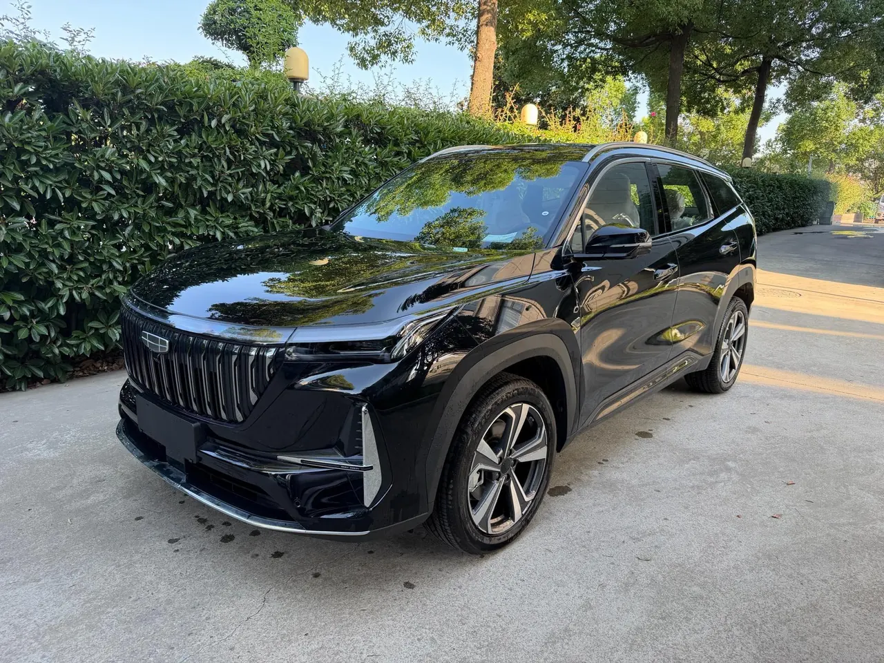 Geely 2025 Boyue L 1.5TD Shanhe Automatic Gear - View 1