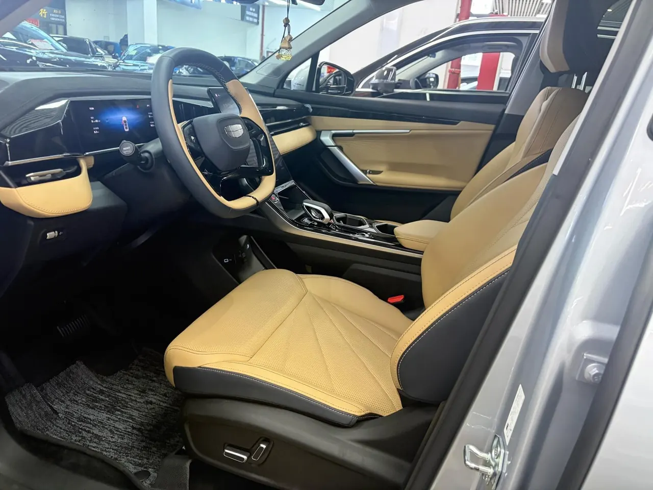 Geely 2023 Boyue L 1.5TD Honorable Automatic Transmission 4