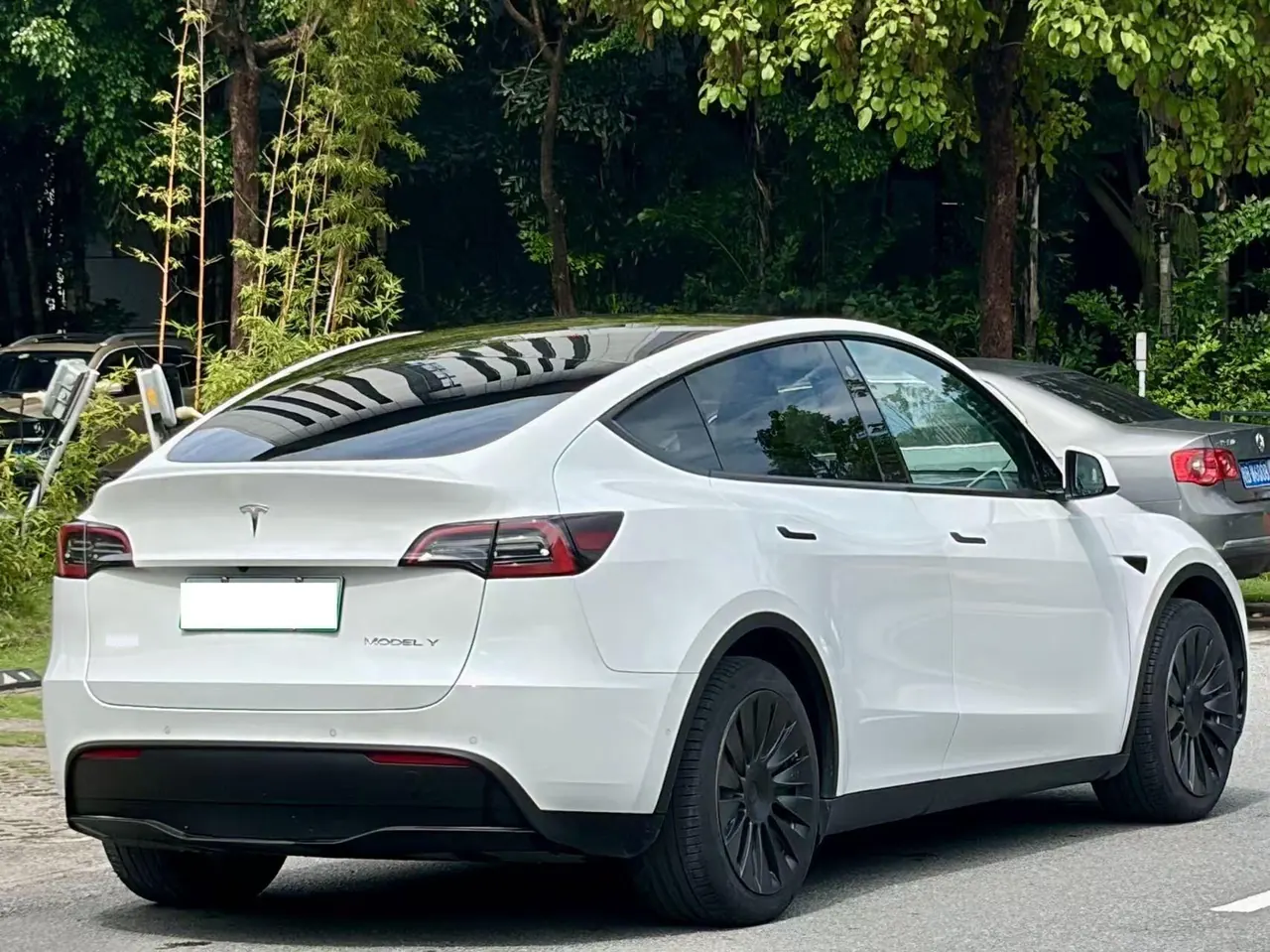 Tesla 2022 Model Y rear-wheel drive version automatic transmission 6