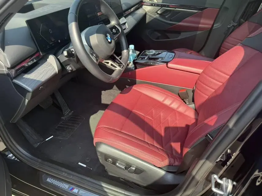 BMW 5 Series 2025 530Li 48V 2.0T Premium Luxury Suit Automatic Gear 4
