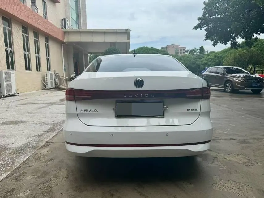 Volkswagen 2026 Lavida Pro 1.5TSI 300TSI 6 Million Edition Automatic Gear 8