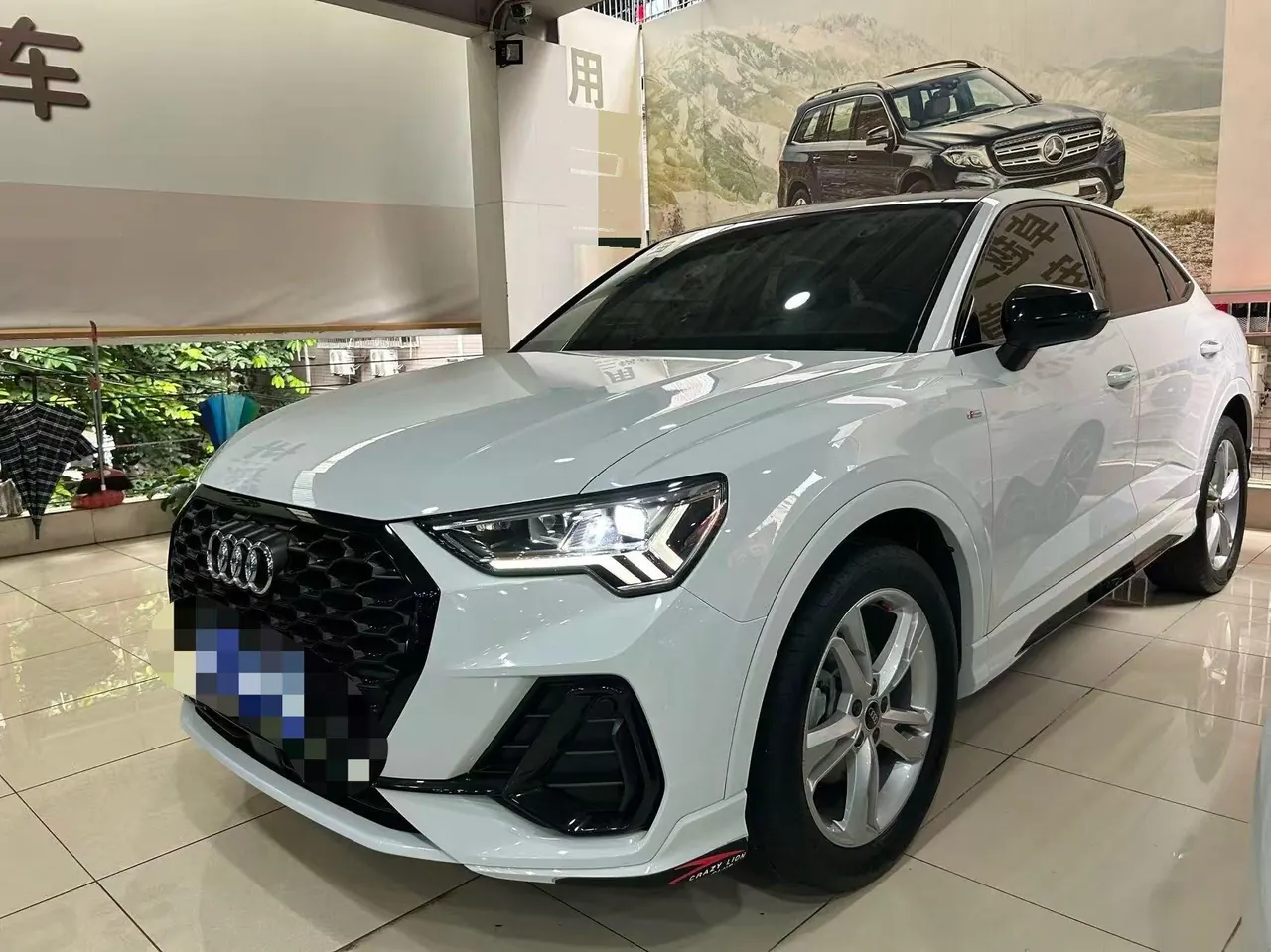 Открыть галерею: Audi 2023 Q3 2.0TFSI 40TFSI Fashion Dynamic Automatic