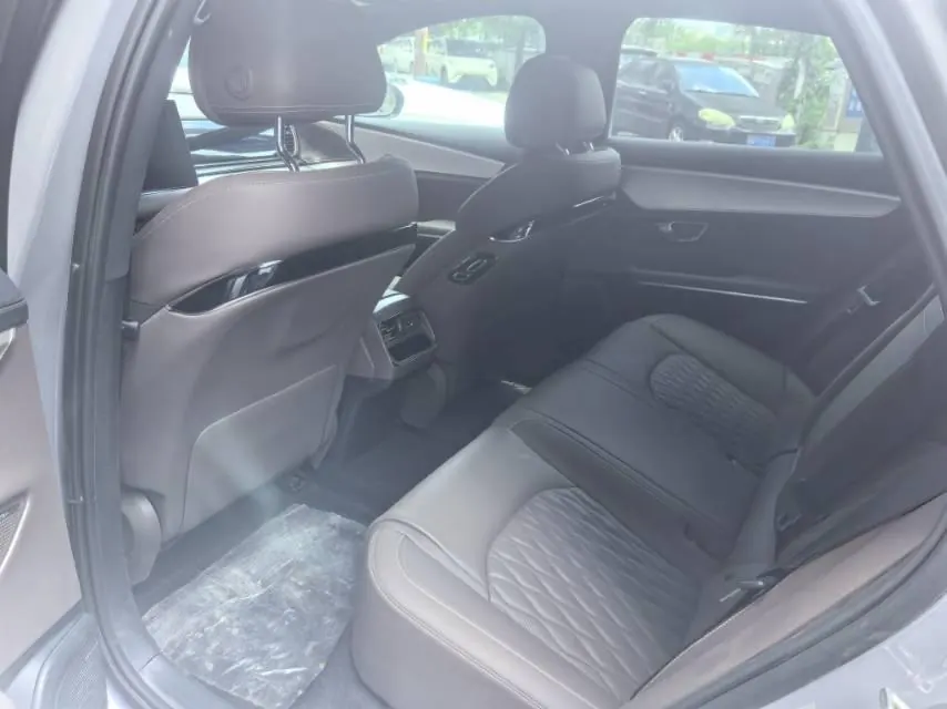 BYD 2025 Han DM-i 1.5T stepless smart driving version 125KM honorable automatic gear 4