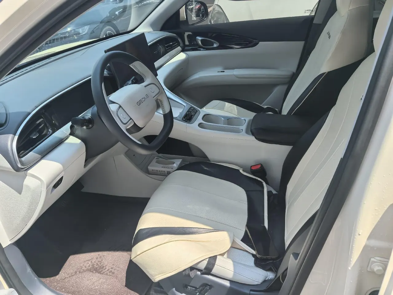 Geely 2024 Star Wish UP 410km Discovery Edition Automatic Gear 2