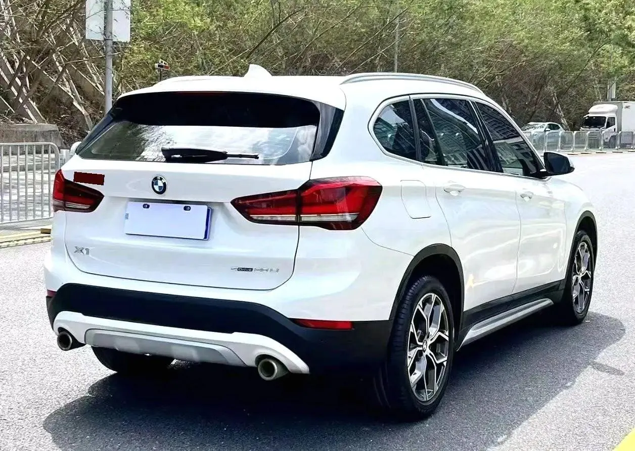BMW 2022 X1 sDrive20Li 1.5T exclusive automatic gear 3