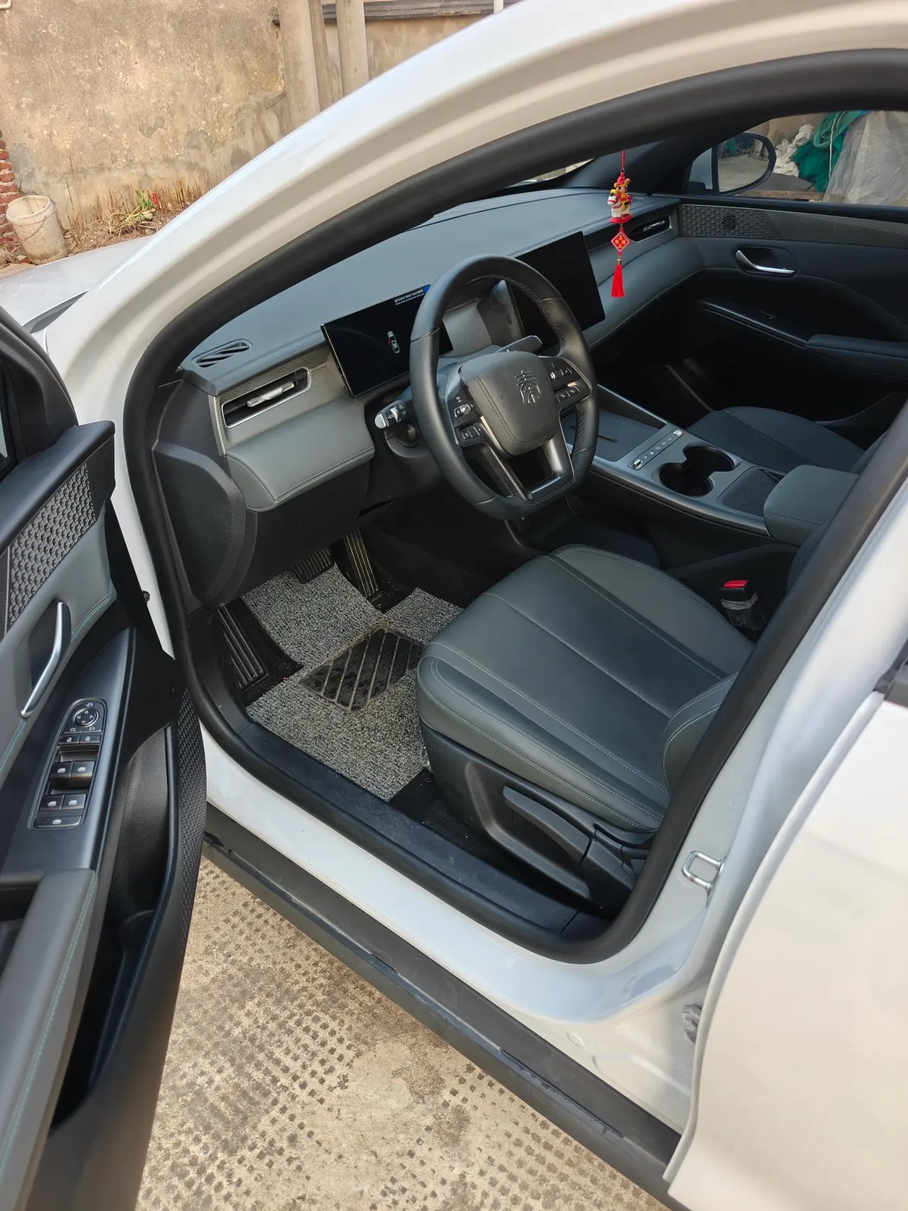 BYD 2025 Qin PLUS EV Intelligent Driving Version 510km Entry-Level Automatic Transmission 4