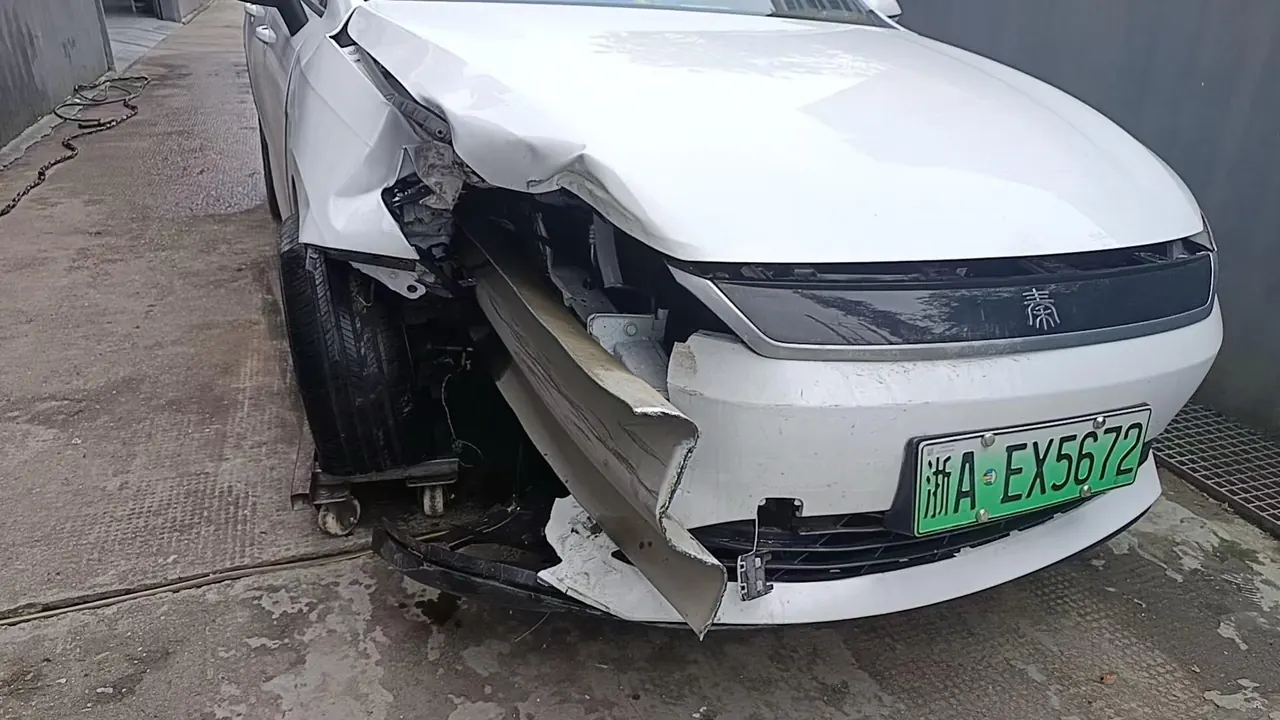 BYD 2025 Qin PLUS EV Intelligent Driving Version 510km Entry-Level Automatic Transmission 8