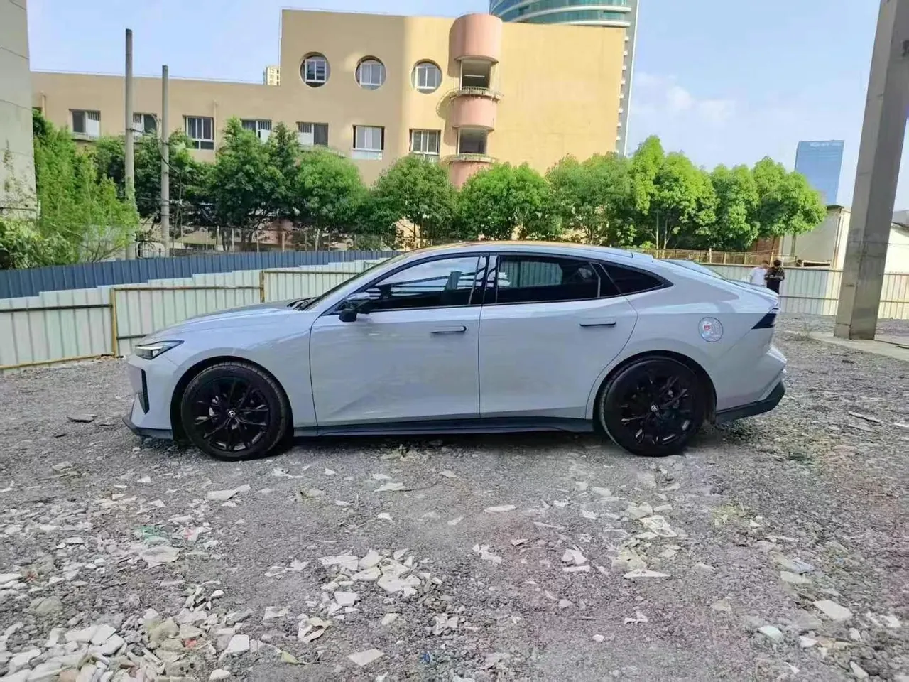 ChangAn 2024 UNI-V 1.5T Prestige Automatic 3