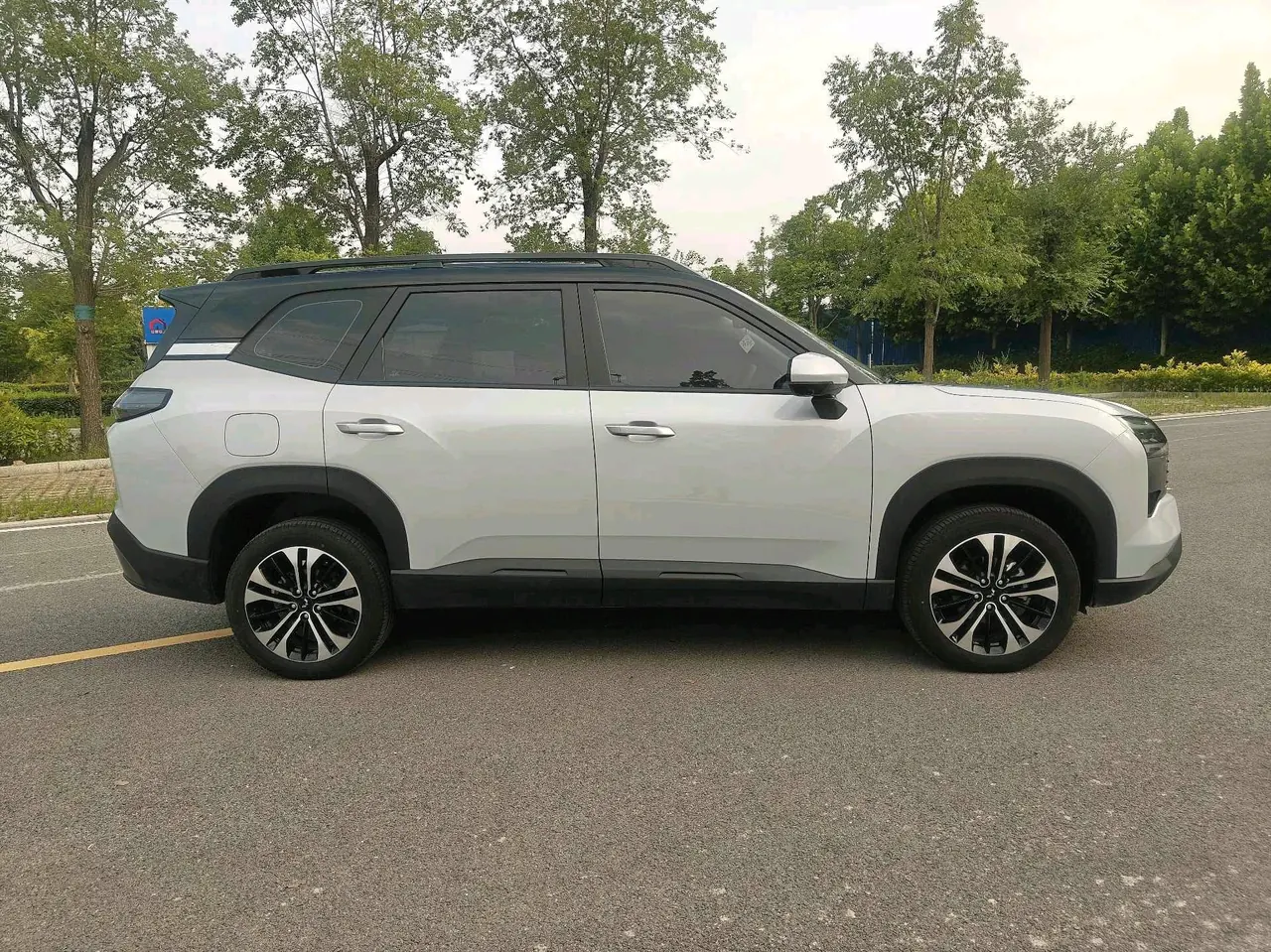 WuLing 2026 Starlight 560 1.5 Stepless 125km Luxury Automatic Transmission 5