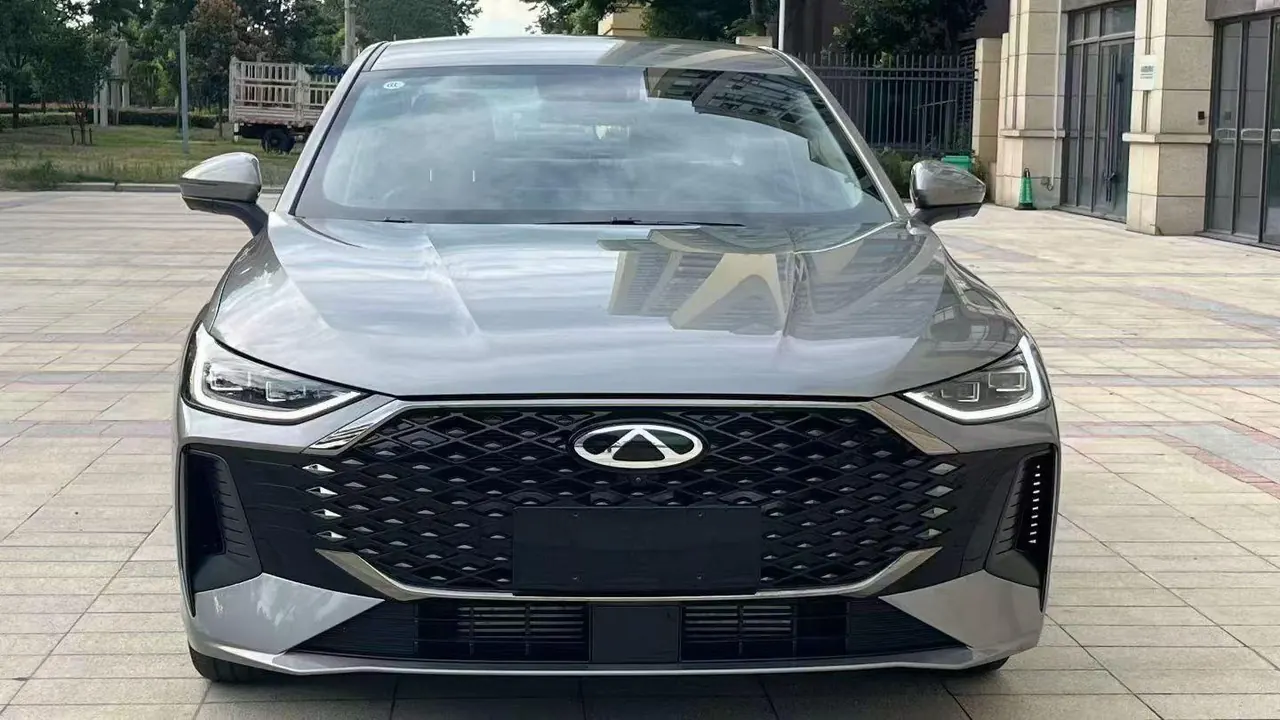 Chery 2025 Erez 8 Pro 1.6TGDI 290TGDI Comfortable Automatic Gear 3