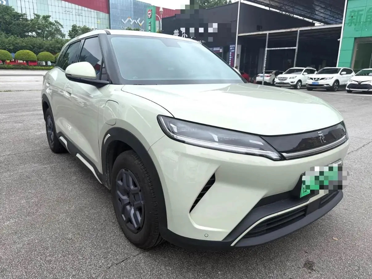 BYD 2025 Yuan UP 301KM Pilot Automatic Gear 3