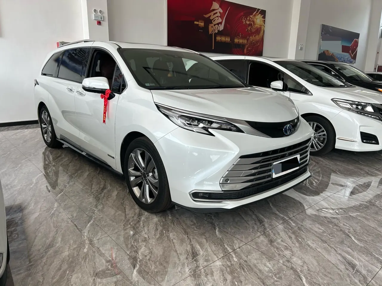 Toyota 2021 Sana 2.5 Stepless Platinum Edition Automatic Transmission 3