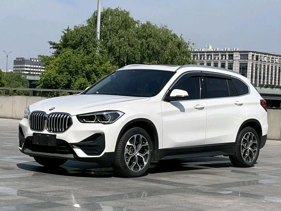 BMW 2022 X1 sDrive25Li 2.0T Leading Automatic Gear - View 1