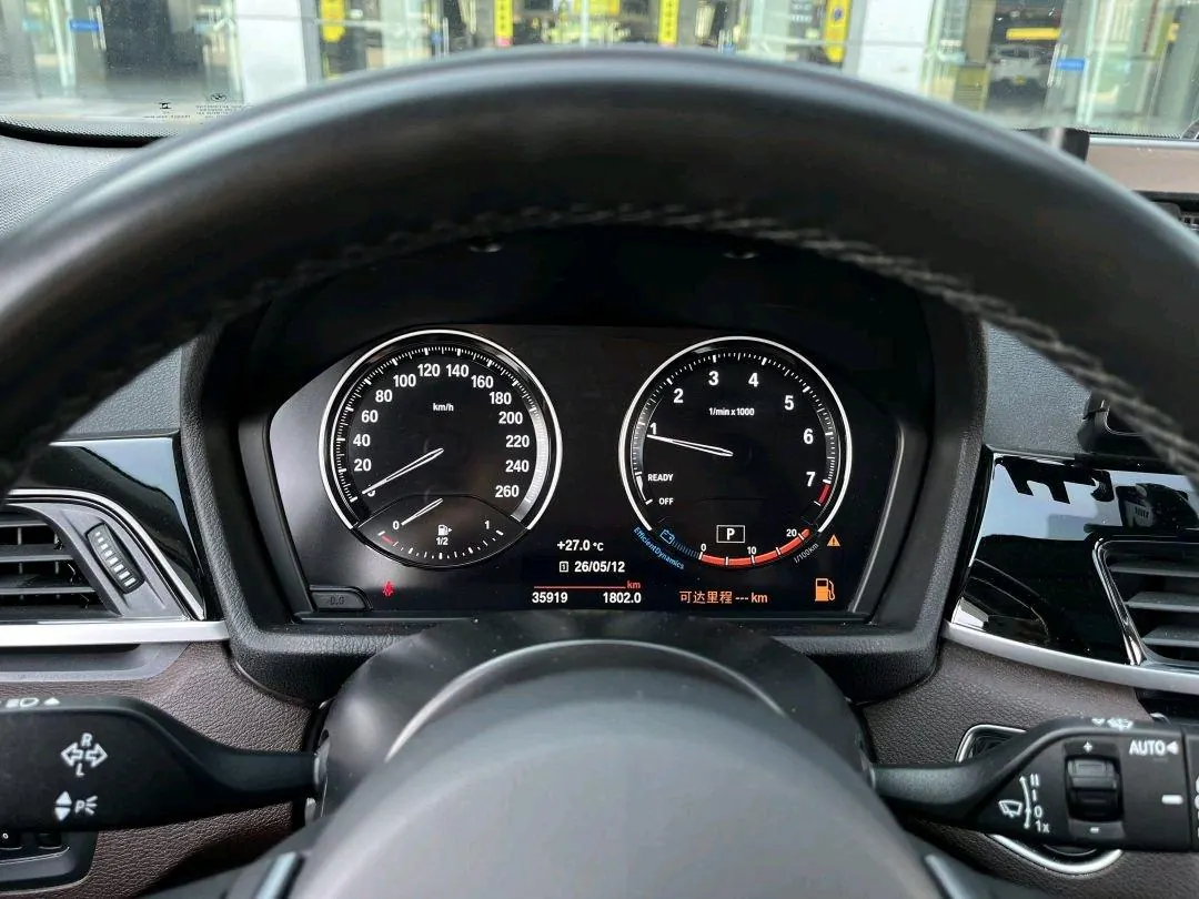 BMW 2022 X1 sDrive25Li 2.0T Leading Automatic Gear 11