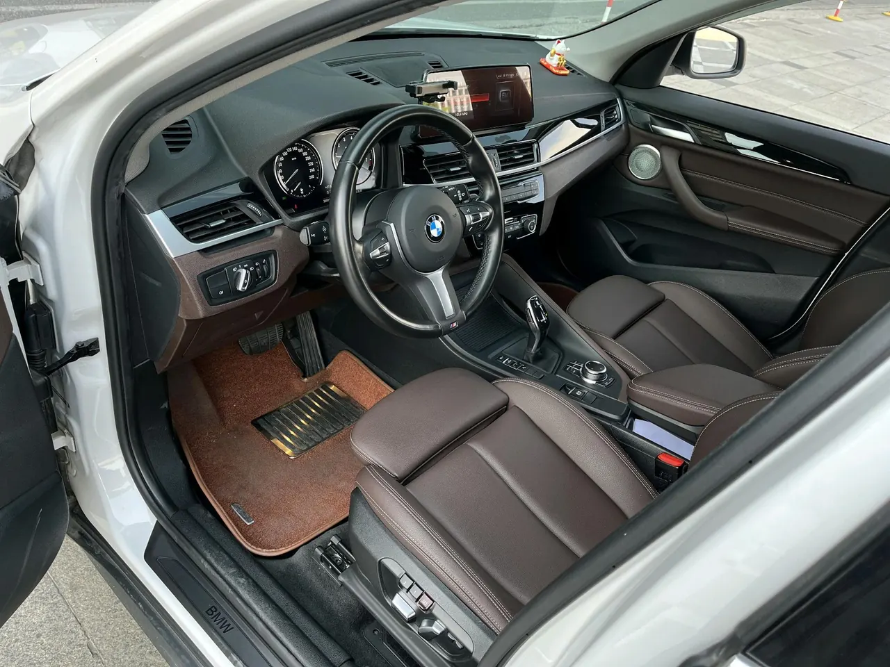 BMW 2022 X1 sDrive25Li 2.0T Leading Automatic Gear 4