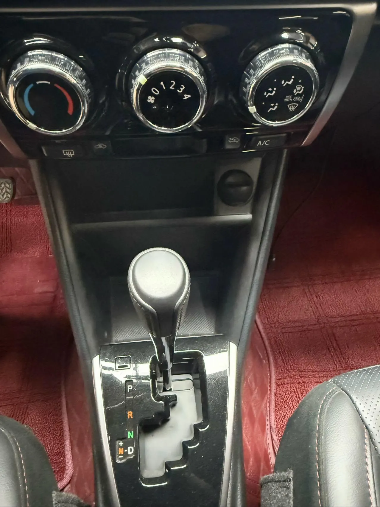 Toyota yaris 2022 YARiS L to dazzle 1.5 stepless luxury PLUS version of automatic gear 12