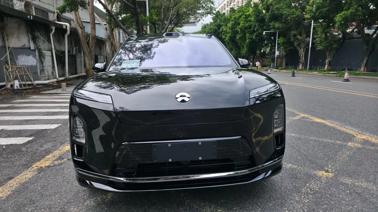 NIO 2026 ES8 6-seat executive deluxe automatic gear 2