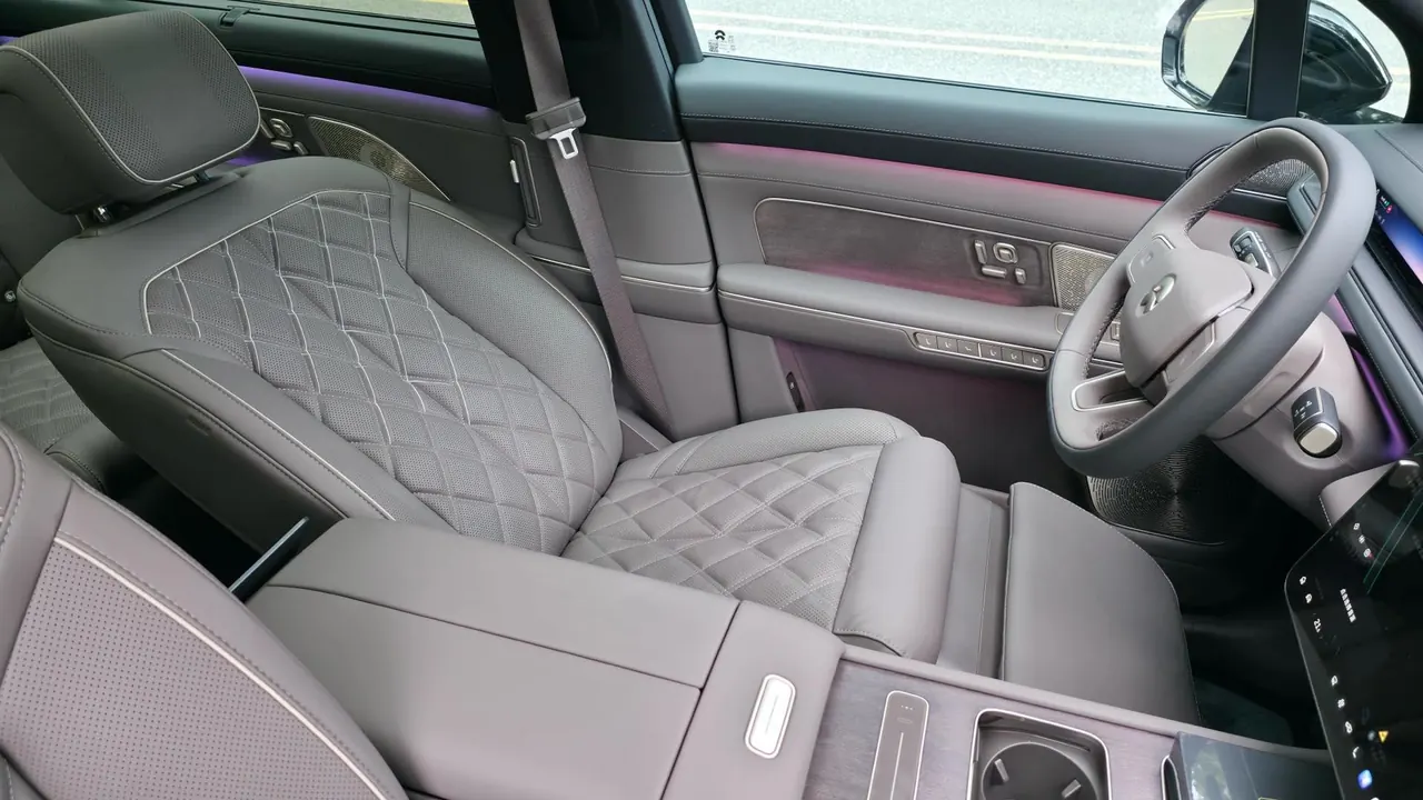 NIO 2026 ES8 6-seat executive deluxe automatic gear 5