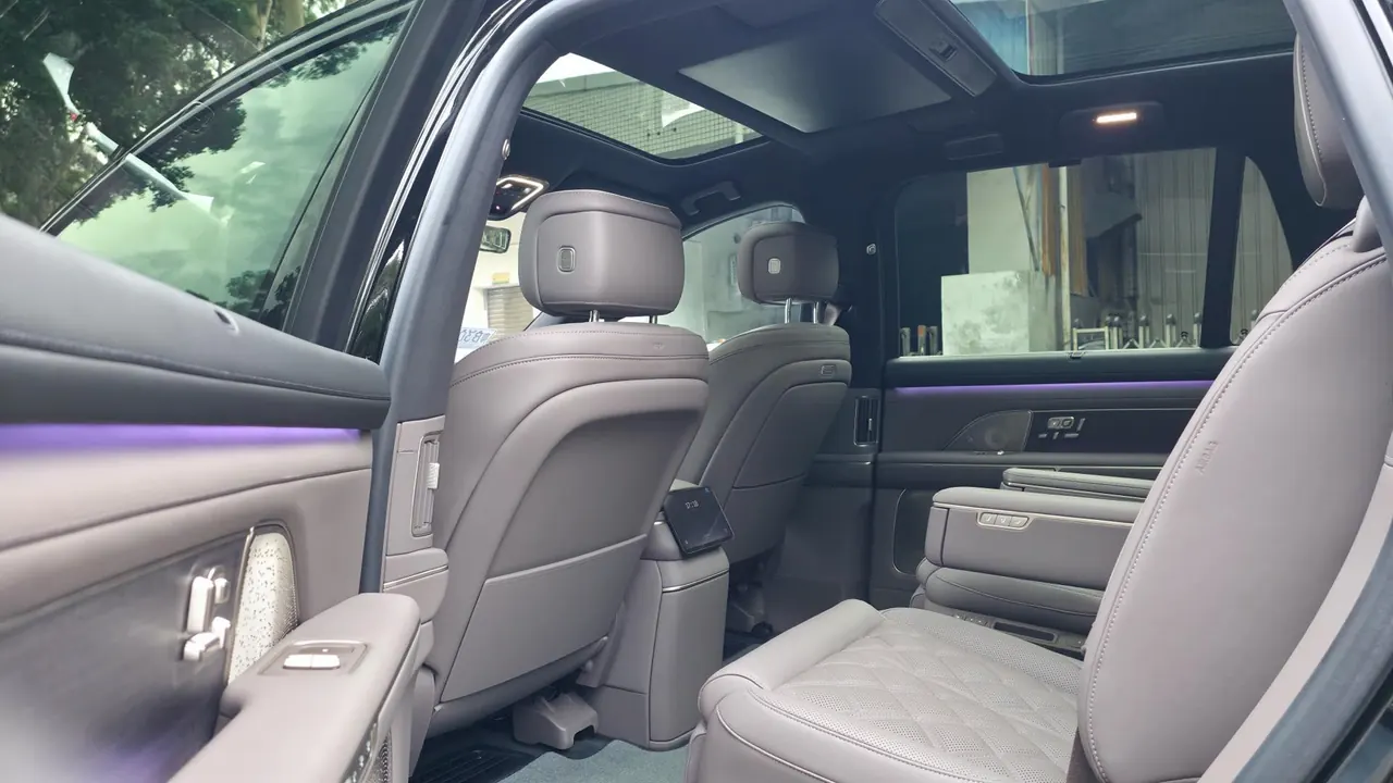 NIO 2026 ES8 6-seat executive deluxe automatic gear 6