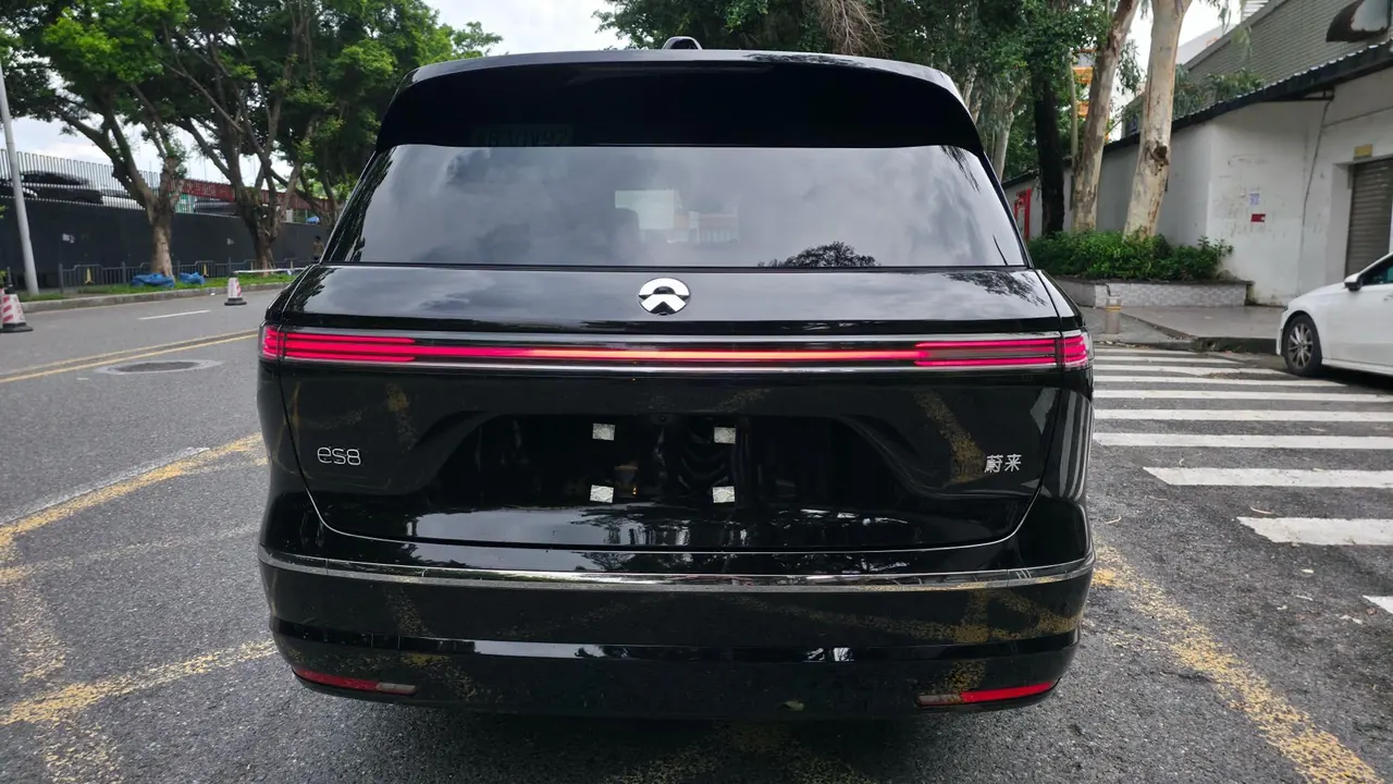 NIO 2026 ES8 6-seat executive deluxe automatic gear 9