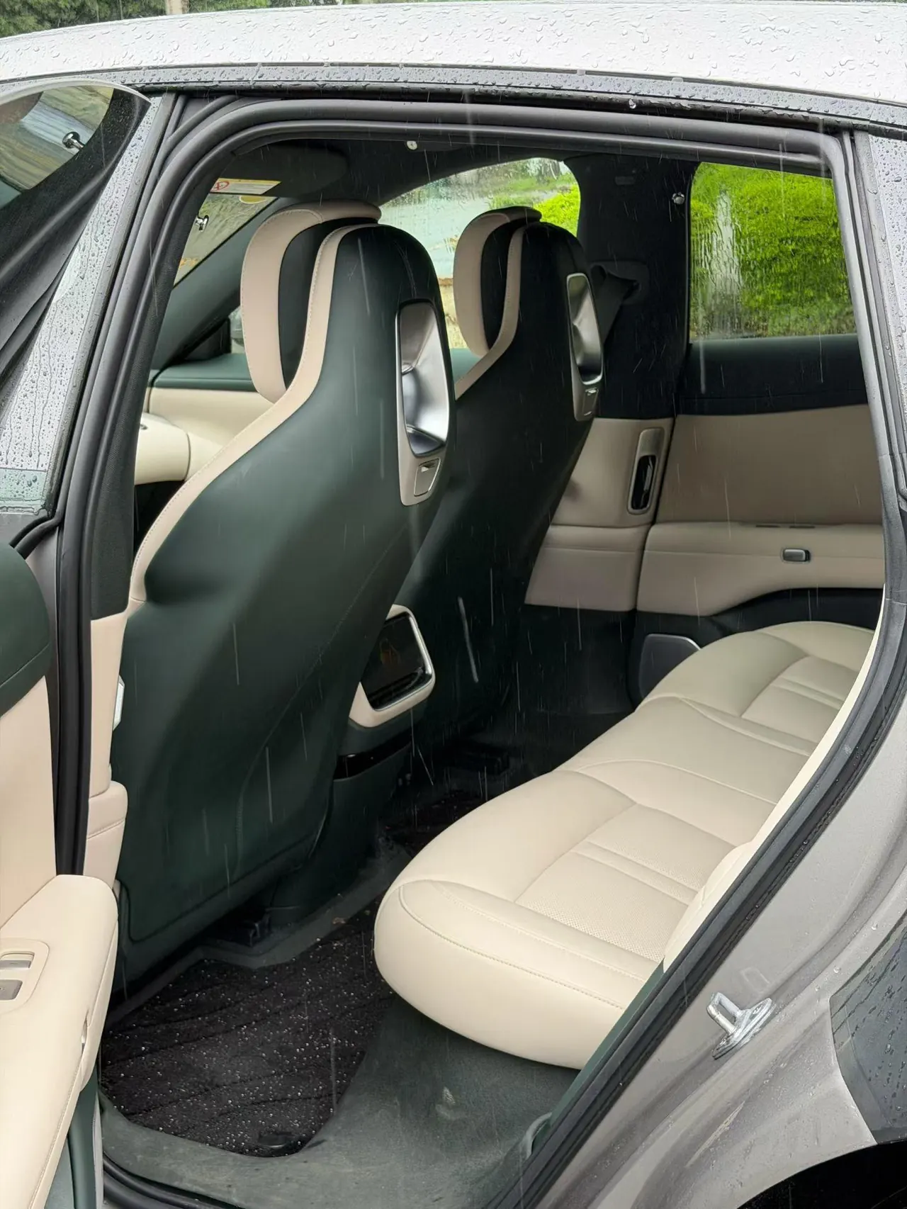 MI 2025 YU7 Long Endurance Four-wheel Drive Pro Edition Automatic Gear 6