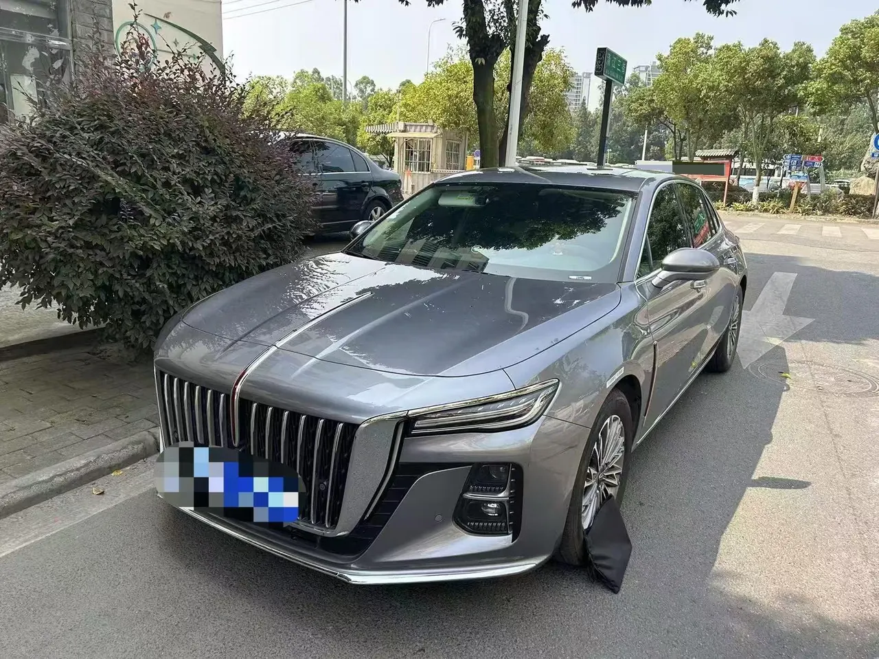HongQi 2024 H5 1.5T Zhilian Flag Rhyme Edition Automatic Gear - View 1