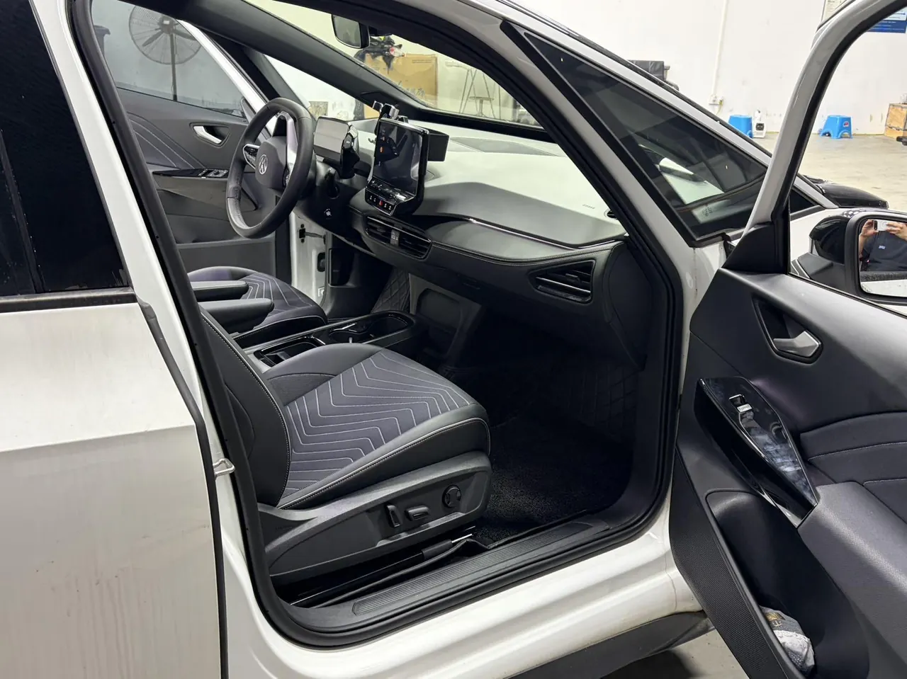 Volkswagen 2024 ID. 3 superior version of automatic transmission 4