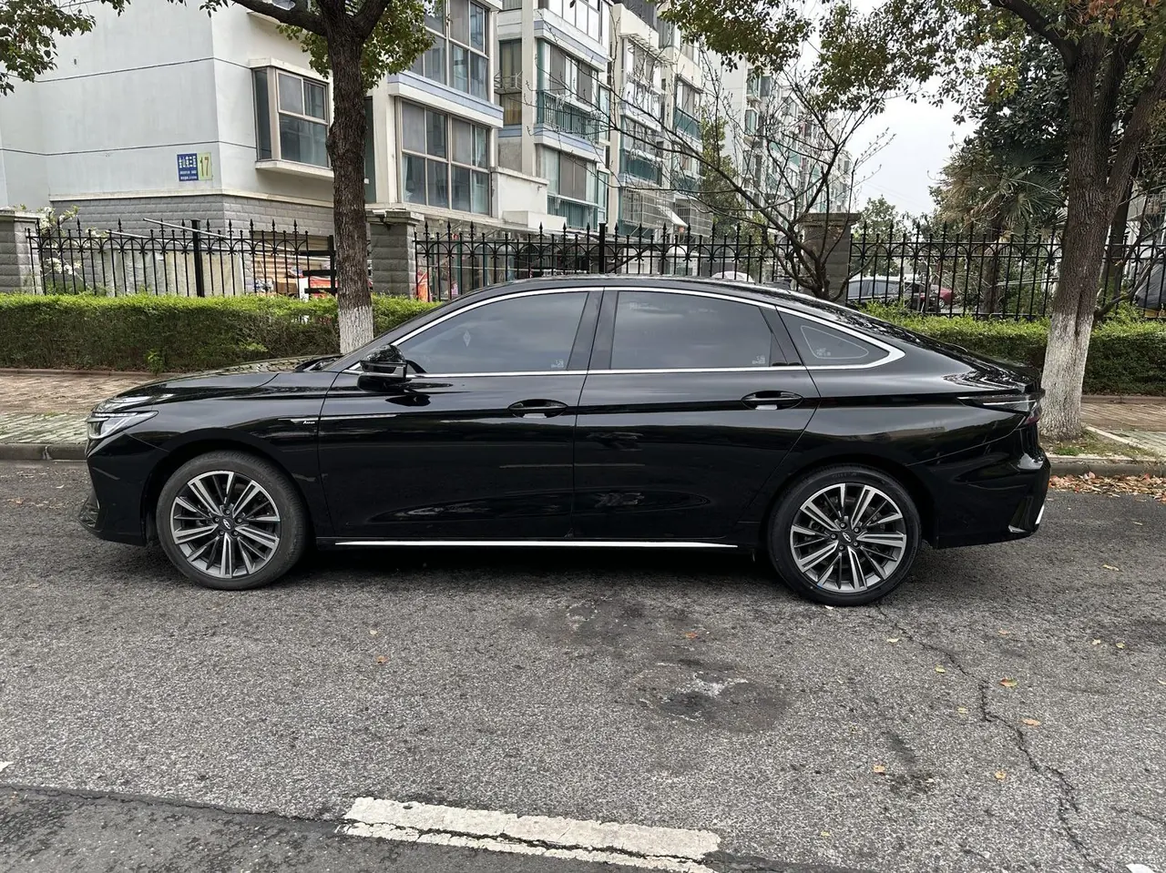 Chery 2025 Erez 8 Pro 1.6TGDI 290TGDI Comfortable Automatic Gear 5