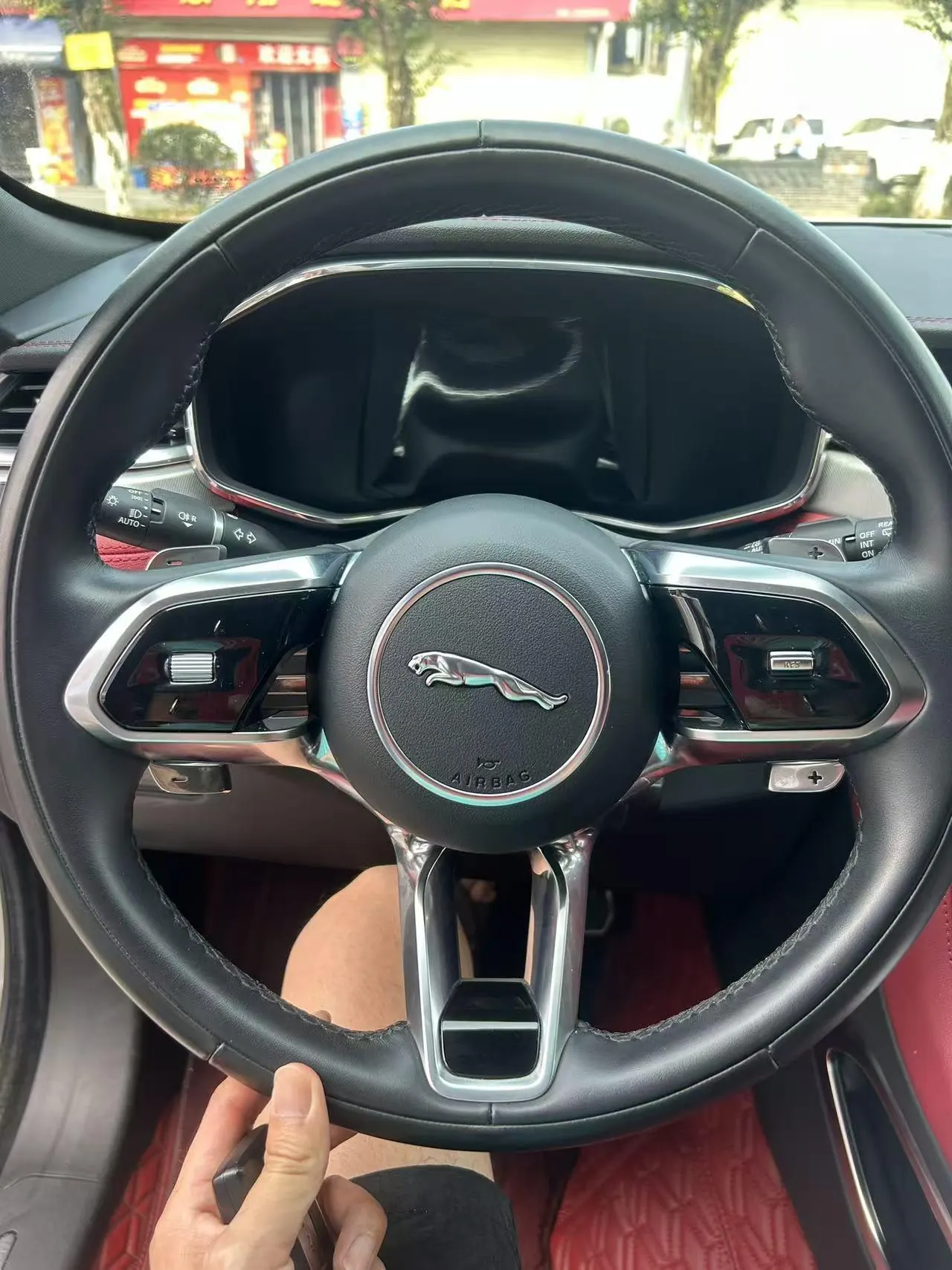 Jaguar F-PACE (Imported) 2024 F-PACE 2.0T P250 R-Dynamic SE Automatic Gear 7