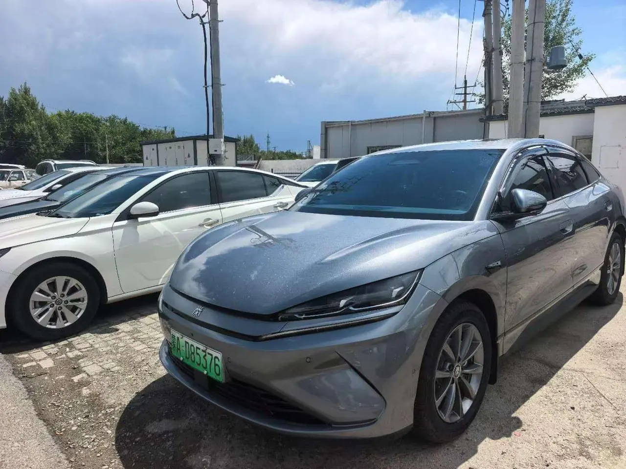 BYD 2025 Qin L EV 470KM Leading Automatic Gear - View 1