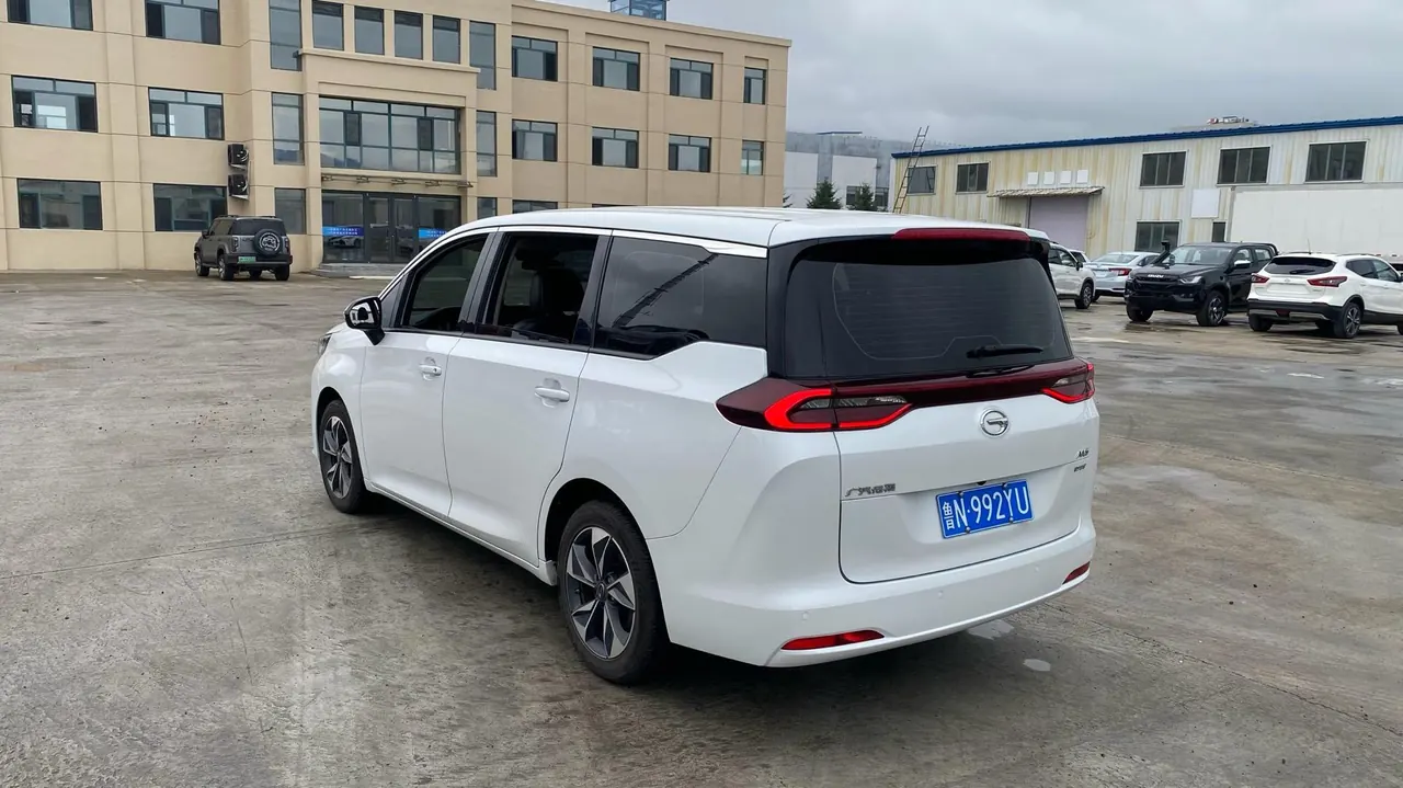 Chuanqi 2021 M6 1.5T 270T Deluxe Edition 7-seat Automatic Gear 2