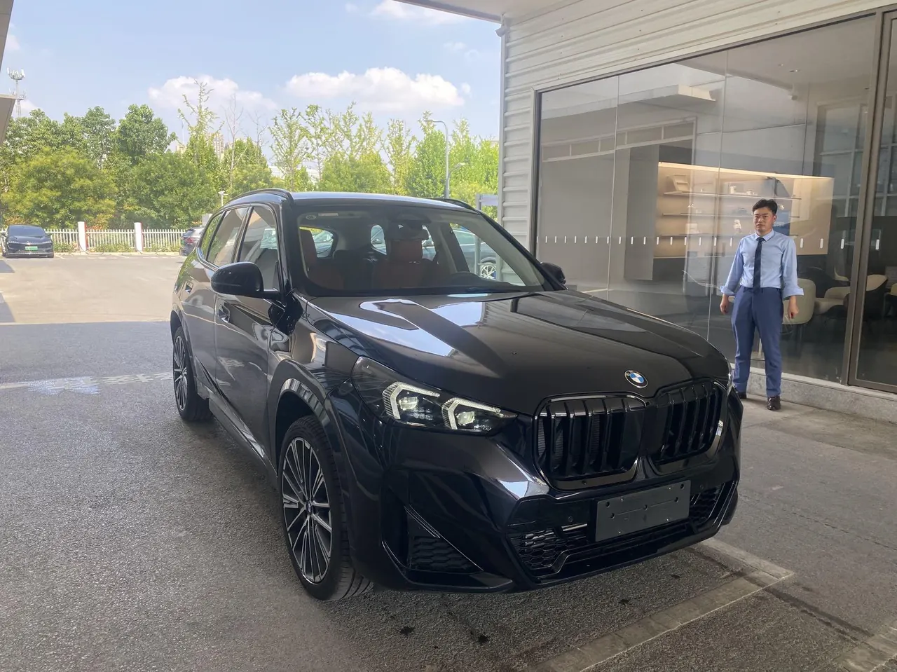 BMW 2026 X1 xDrive25Li 2.0T M sports obsidian night suit automatic gear 3