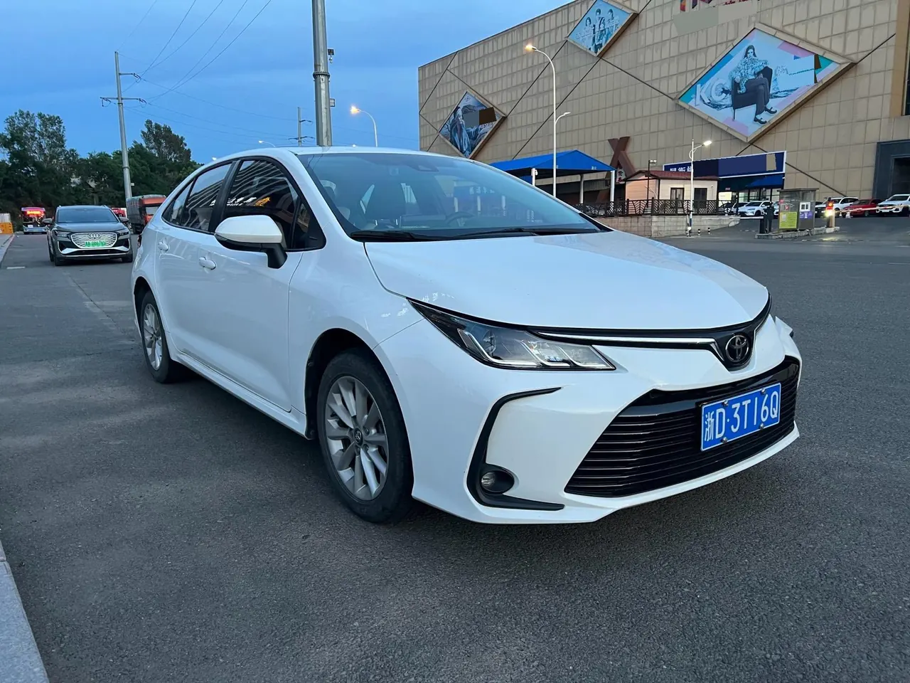 Toyota 2021 corolla 1.2T stepless elite PLUS version of automatic gear 3