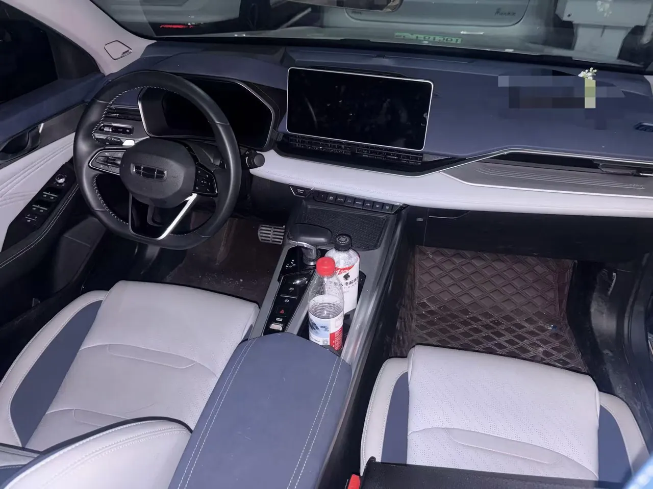 Geely 2023 Xingrui 2.0TD Honorable Automatic Transmission 3
